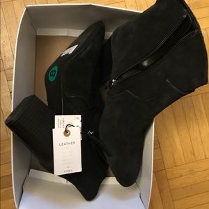Zara basic collection tan boots